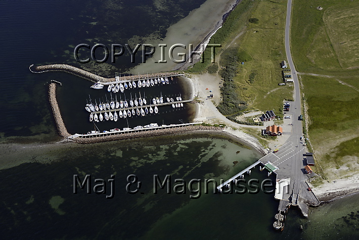 avernakoe-baadehavn-faergehavn-luftfoto-5480.jpg